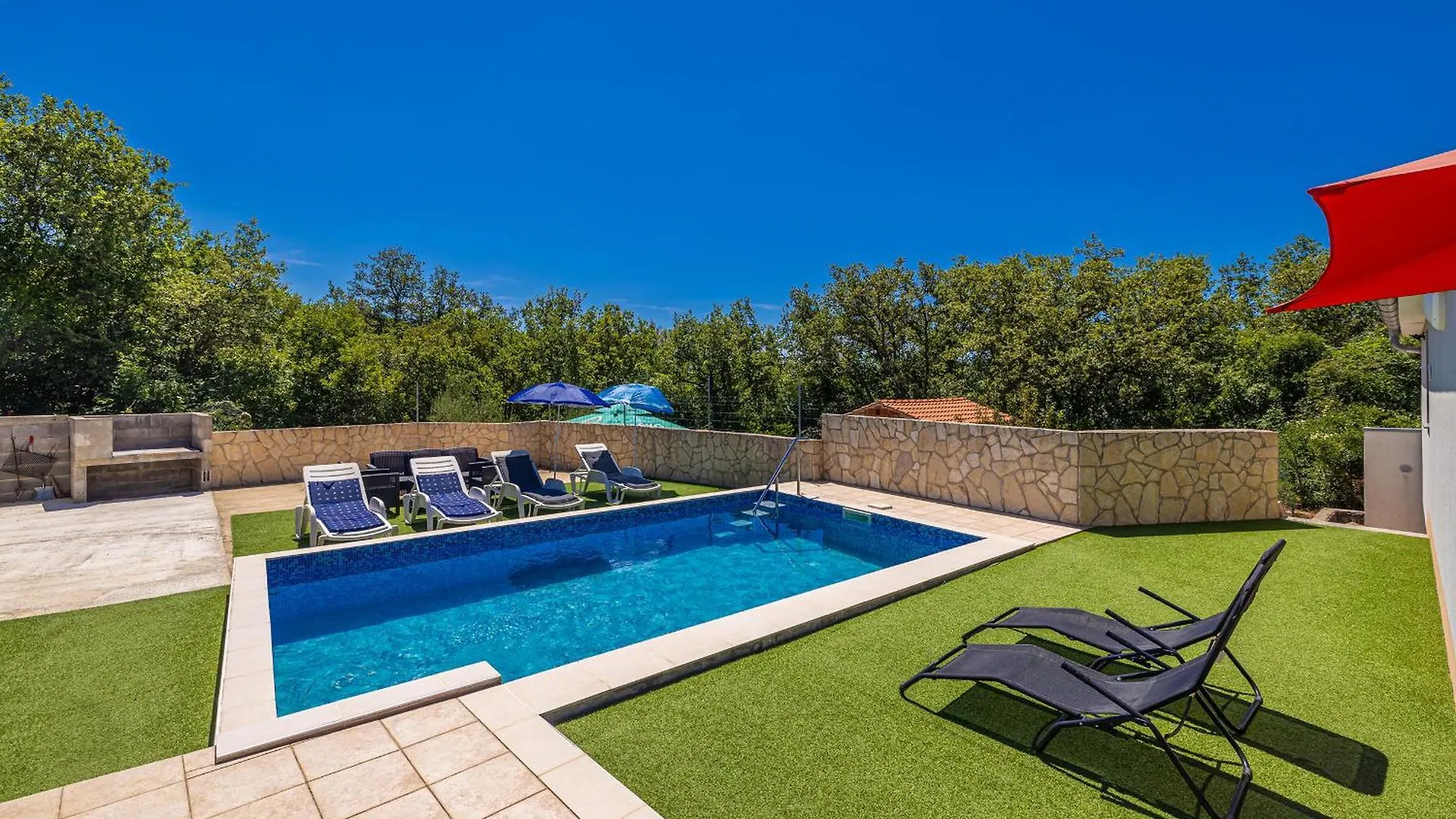 Holiday Home Boro Linardići 0*,